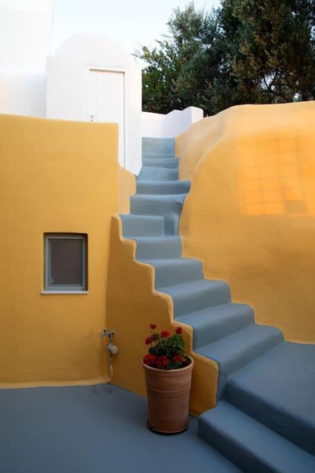 Hermes Cave House By Oias Local Cave Houses Esterno foto